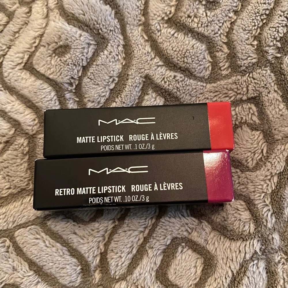 MAC Lipsticks in Tripic Tonic and Flat Out Fabulous